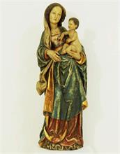 Madonna  mit Jesukind auf Mondsichel stehend.