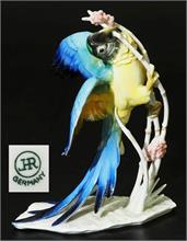 Vogelplastik "Papagei auf einem Bambuszweig".
