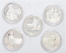Lot von China 5 Yuan (2 x 1984, 2 x 1990, 1988), alle Silber, polierte Platte.