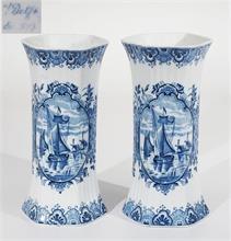 Delfter Fayence Vasenpaar