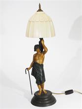 Figürliche Tischlampe "Jüngling mit Amphore", 1920/30iger Jahre.