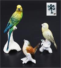 Drei Vogelfiguren, 2 x Marke ENS/Thüringen.