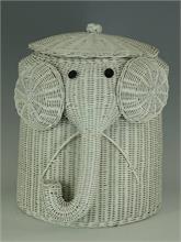 Wäschekorb in Elefantenkorb. 
