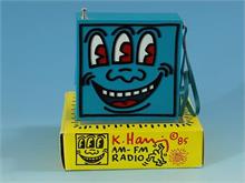 Haring, Keith.  Spielzeugradio Pop Shop New York. 
