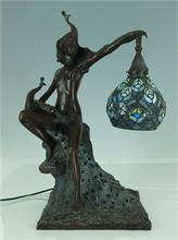Exotisch-erotische Tischlampe  im Tiffany-Stil. 