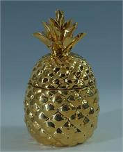 Dose in Ananas-Form. 