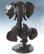 Elefantengruppe aus Bronze. 