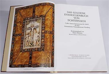 Das Goldene Evangelienbuch von Echternach, hier Kommentarband.