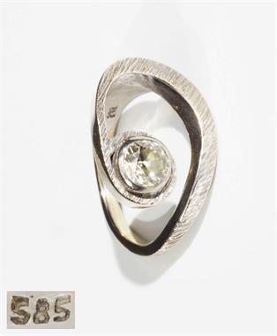 Weißgoldring mit einem Altschliff-Diamant, ca. 0,50 ct.  getönt/si.